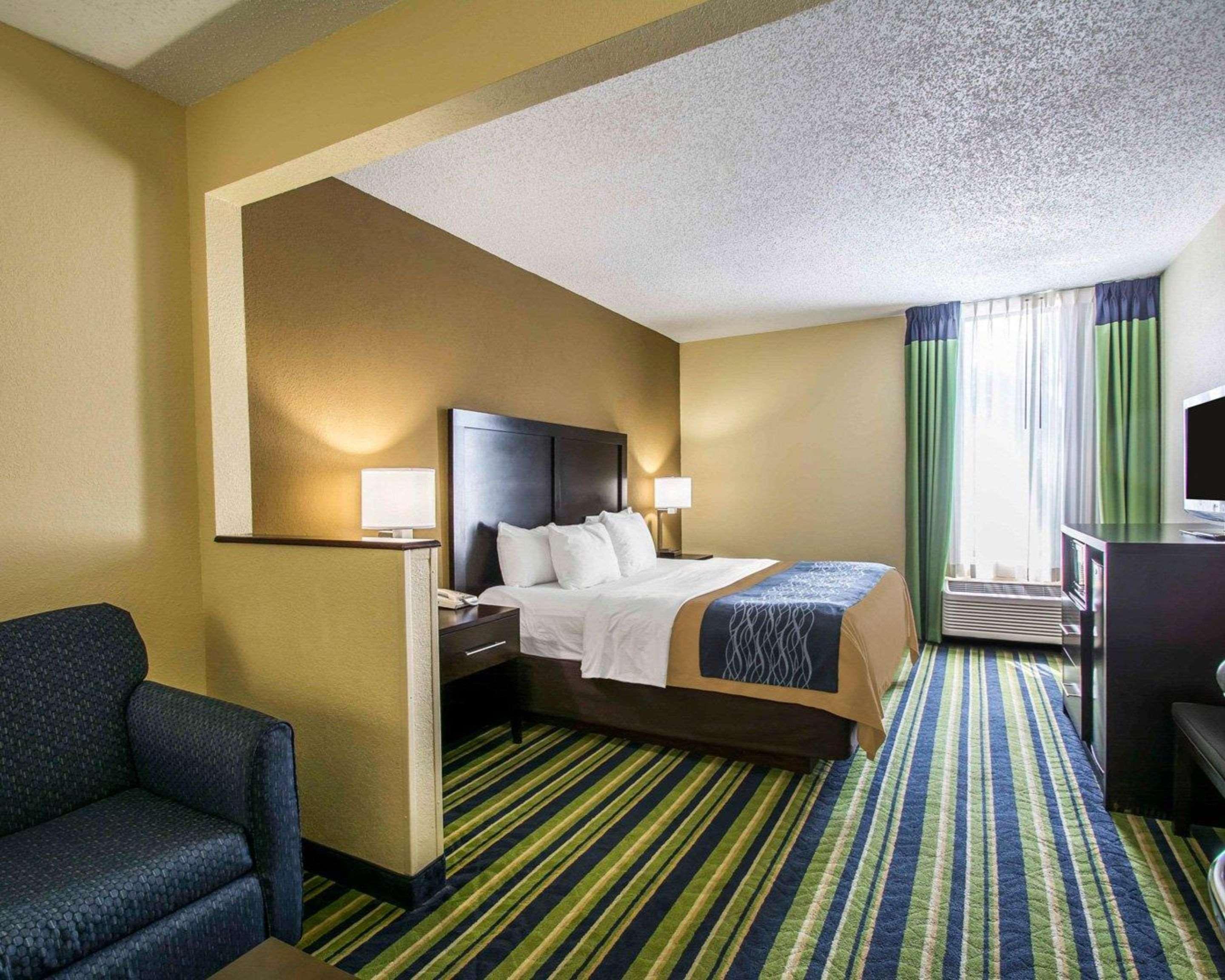 Comfort Inn & Suites Lantana - West Palm Beach South Екстериор снимка