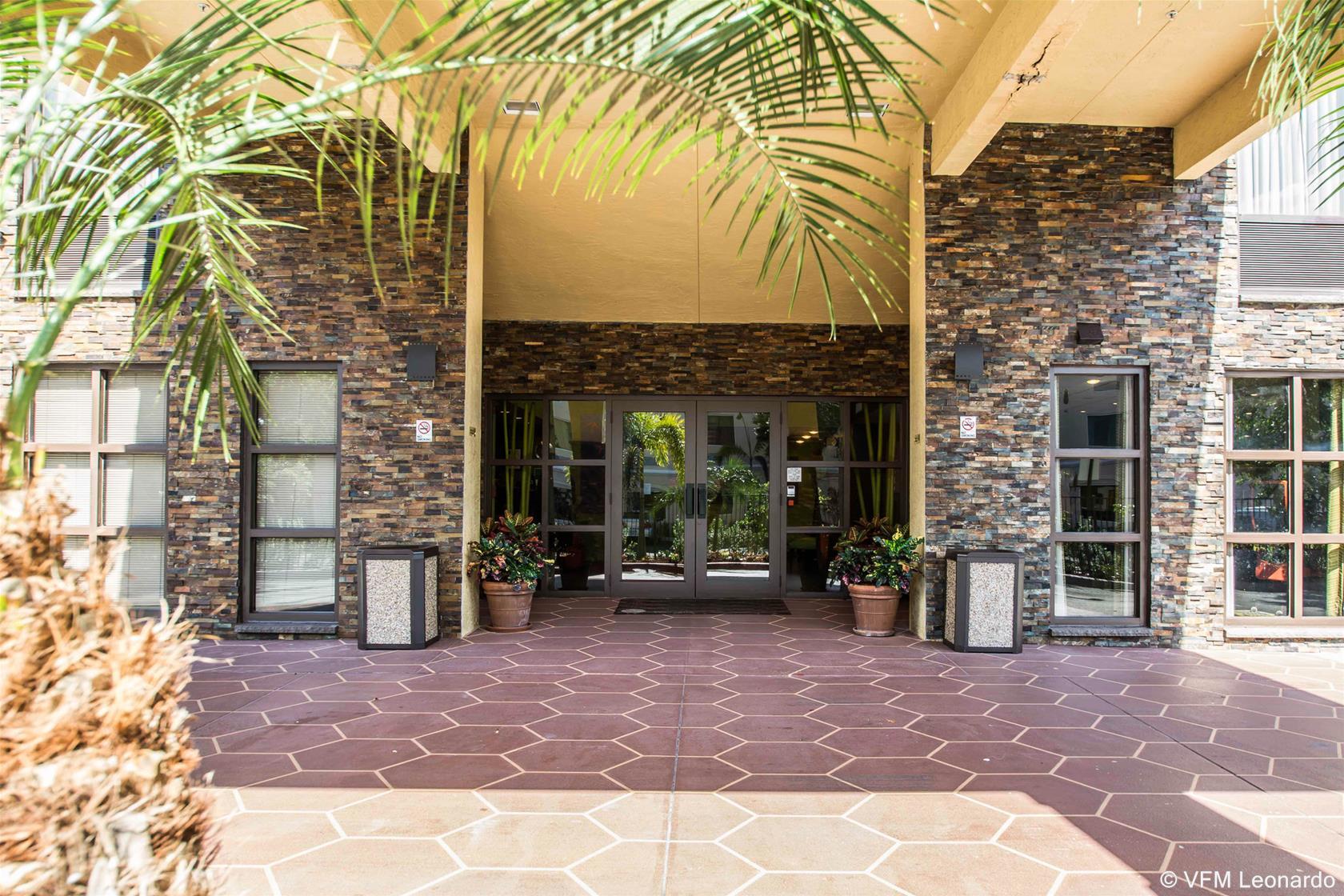 Comfort Inn & Suites Lantana - West Palm Beach South Екстериор снимка