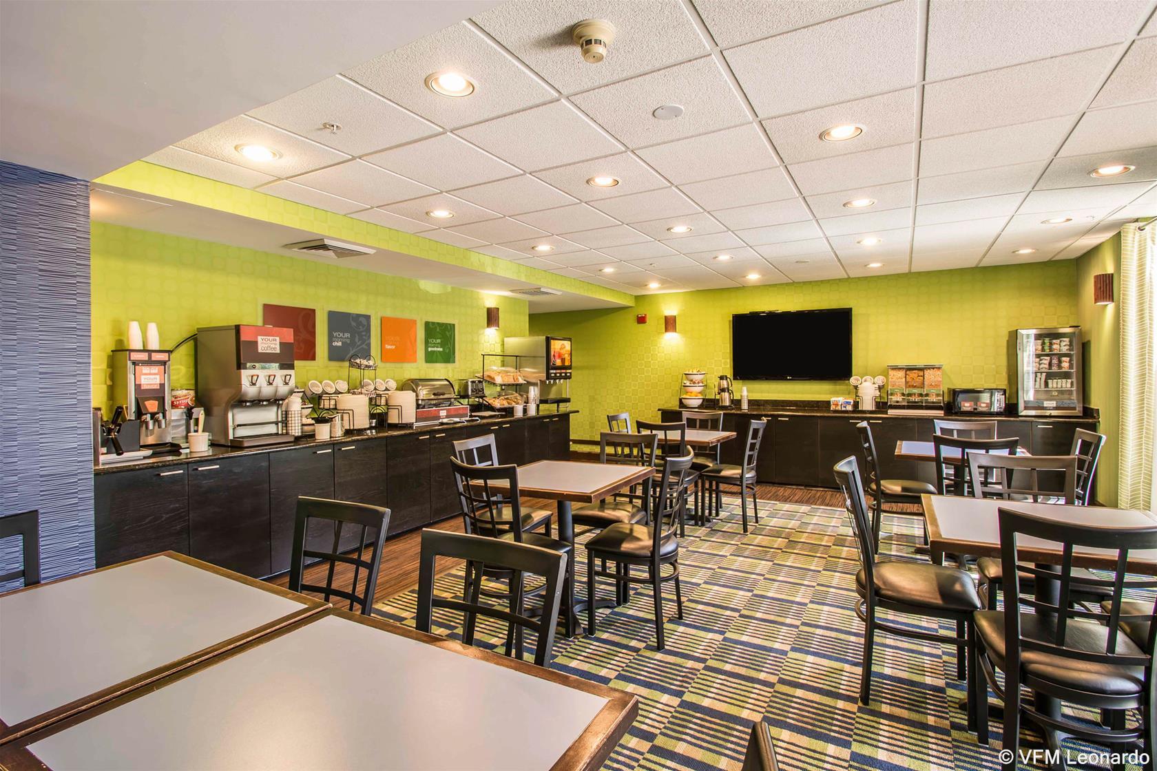 Comfort Inn & Suites Lantana - West Palm Beach South Екстериор снимка
