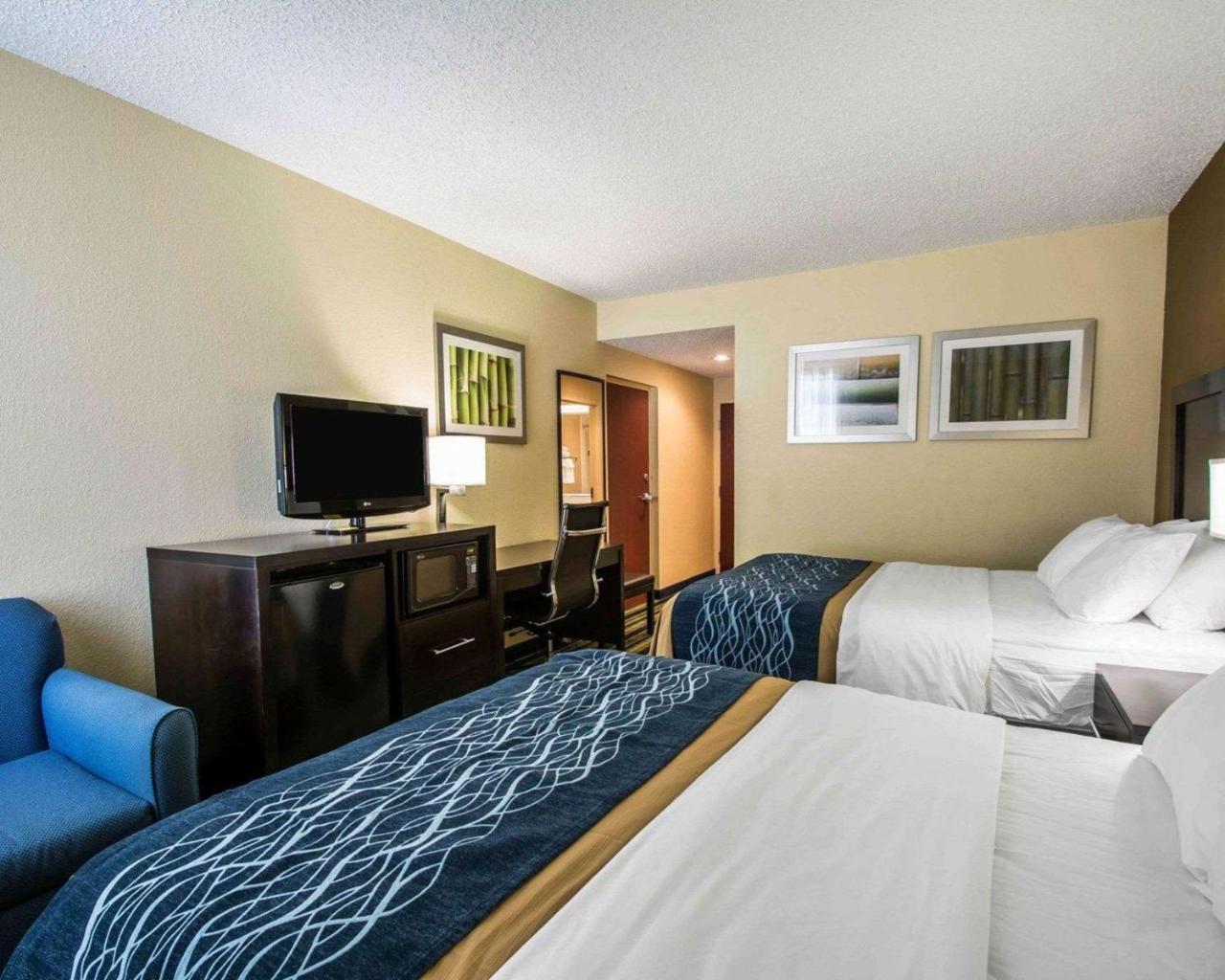 Comfort Inn & Suites Lantana - West Palm Beach South Екстериор снимка