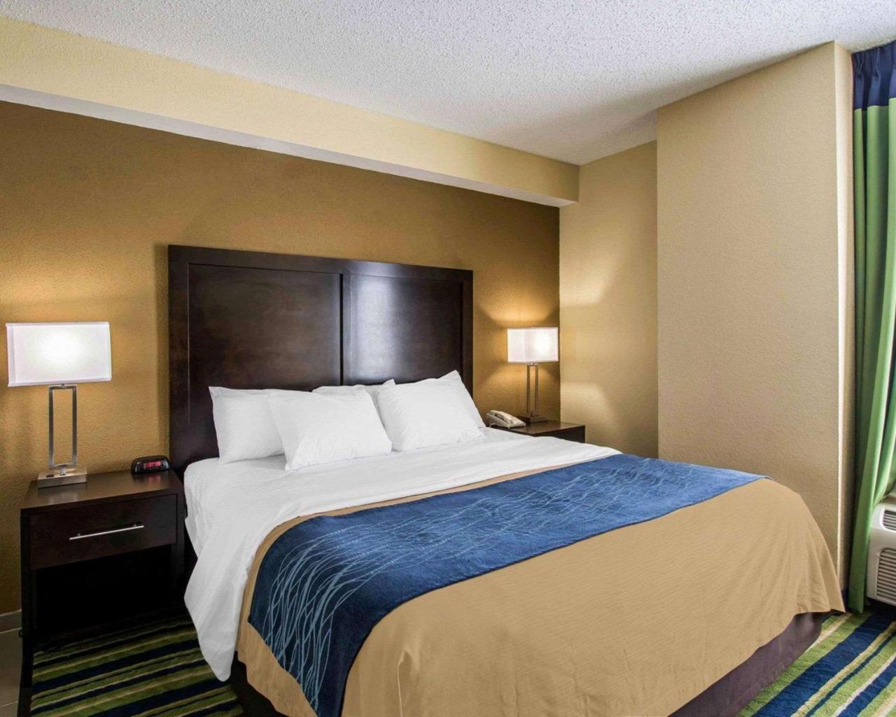 Comfort Inn & Suites Lantana - West Palm Beach South Екстериор снимка
